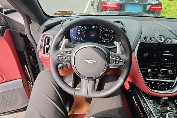 Used AstonMartin DBX 2023 3.0T STRAIGHT-SIX Steering Wheel