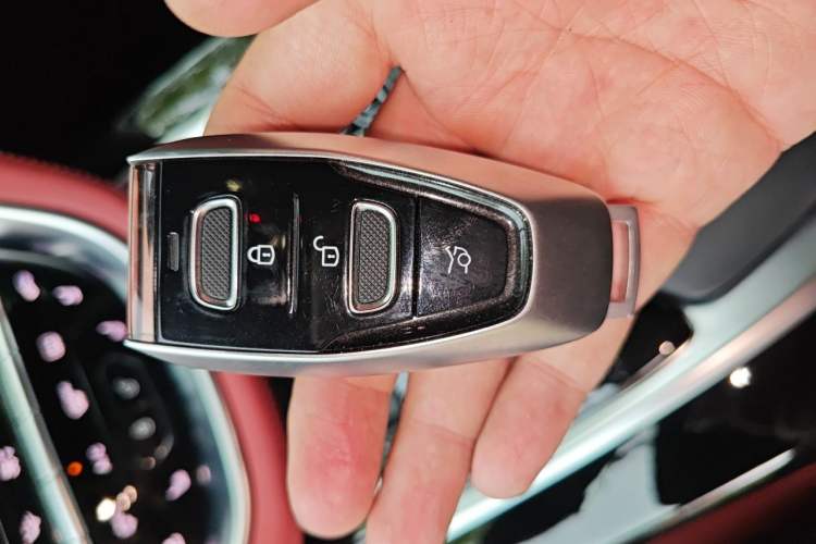Used AstonMartin DBX 2023 3.0T STRAIGHT-SIX Vehicle Key