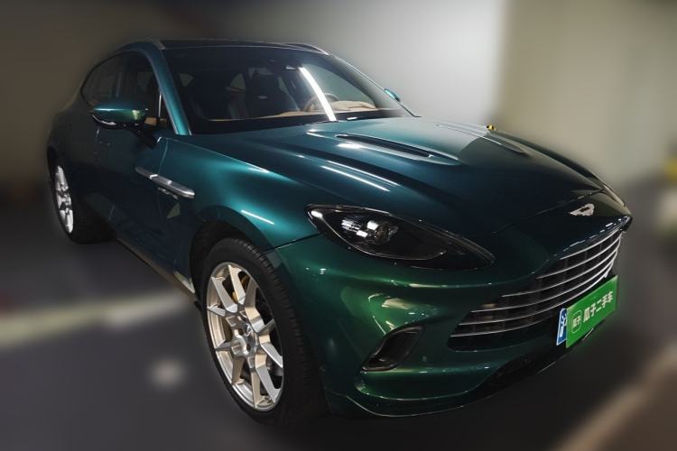 Used AstonMartin DBX 2023 3.0T STRAIGHT-SIX Front Right 45 Deg