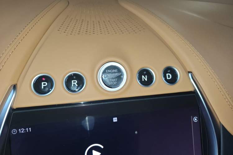 Used AstonMartin DBX 2023 3.0T STRAIGHT-SIX Gear Lever