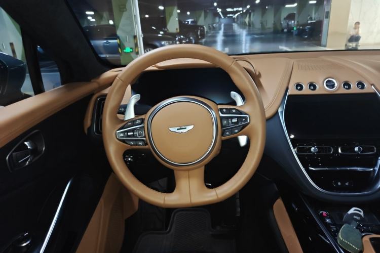 Used AstonMartin DBX 2023 3.0T STRAIGHT-SIX Steering Wheel