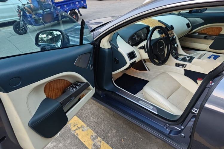 Used AstonMartin Rapide 2010 6.0L Driver Seat
