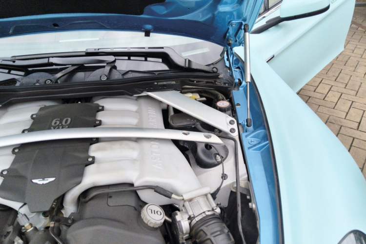 Used AstonMartin Rapide 2010 6.0L Engine Bay Left