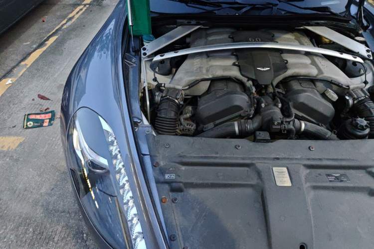 Used AstonMartin Rapide 2010 6.0L Engine Bay Right