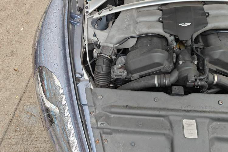 Used AstonMartin Rapide 2010 6.0L Engine Bay Right