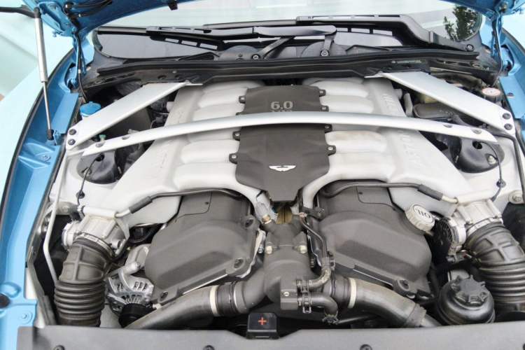 Used AstonMartin Rapide 2010 6.0L Engine Bay
