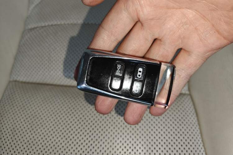 Used AstonMartin Rapide 2010 6.0L Vehicle Key