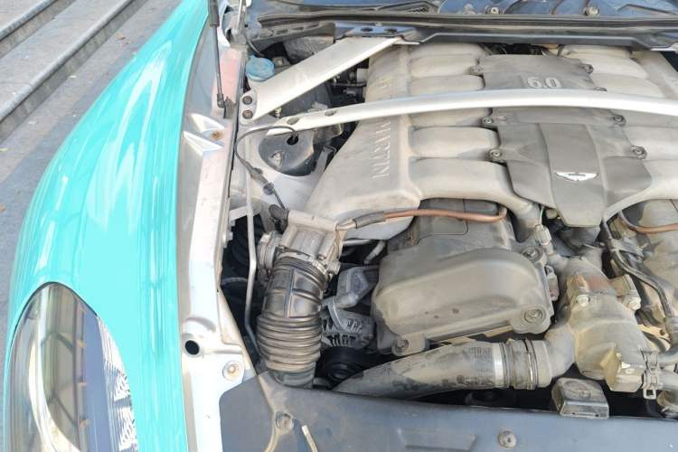 Used AstonMartin Rapide 2010 6.0L Engine Bay Right