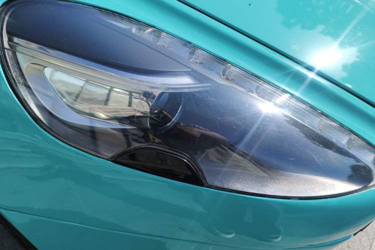 Used AstonMartin Rapide 2010 6.0L Right Front Headlight
