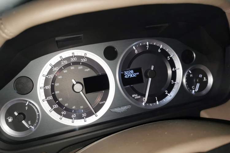 Used AstonMartin Rapide 2013 6.0L S Odometer Close Up