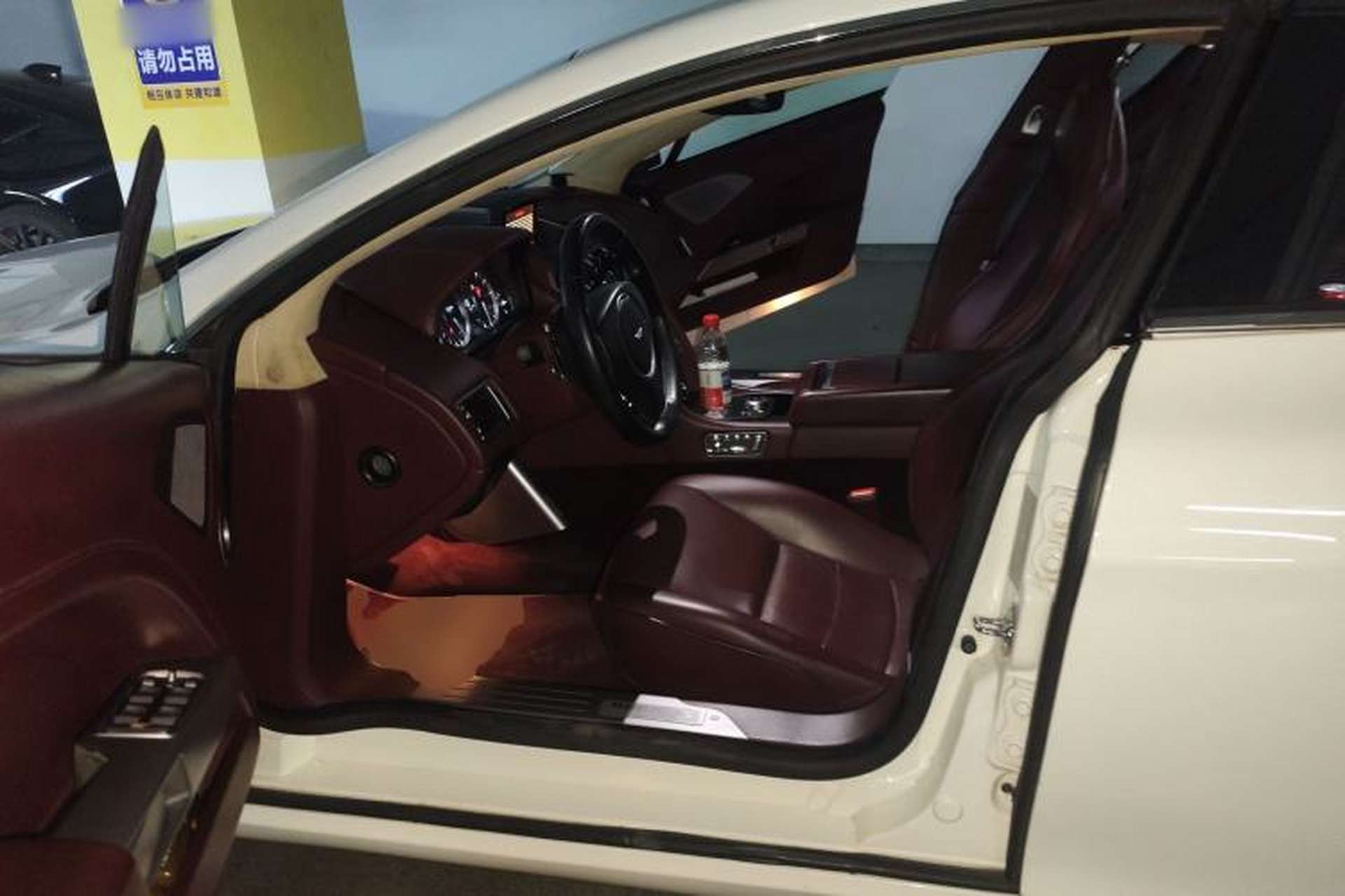 Used AstonMartin Rapide 2013 6.0L S Left Front Seat