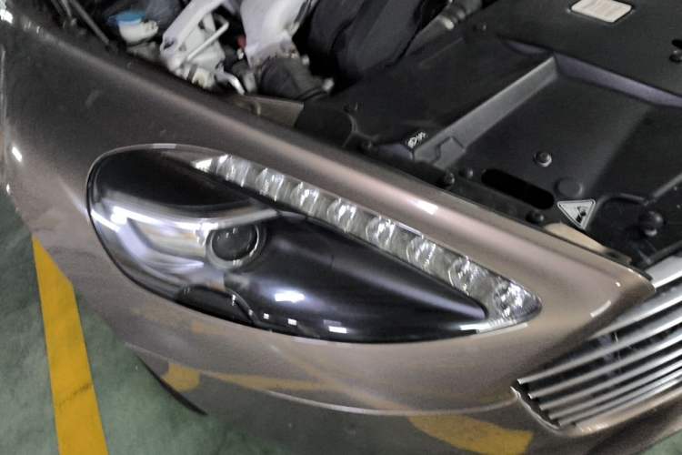 Used AstonMartin Rapide 2014 6.0L S Centennial Edition Right Front Headlight