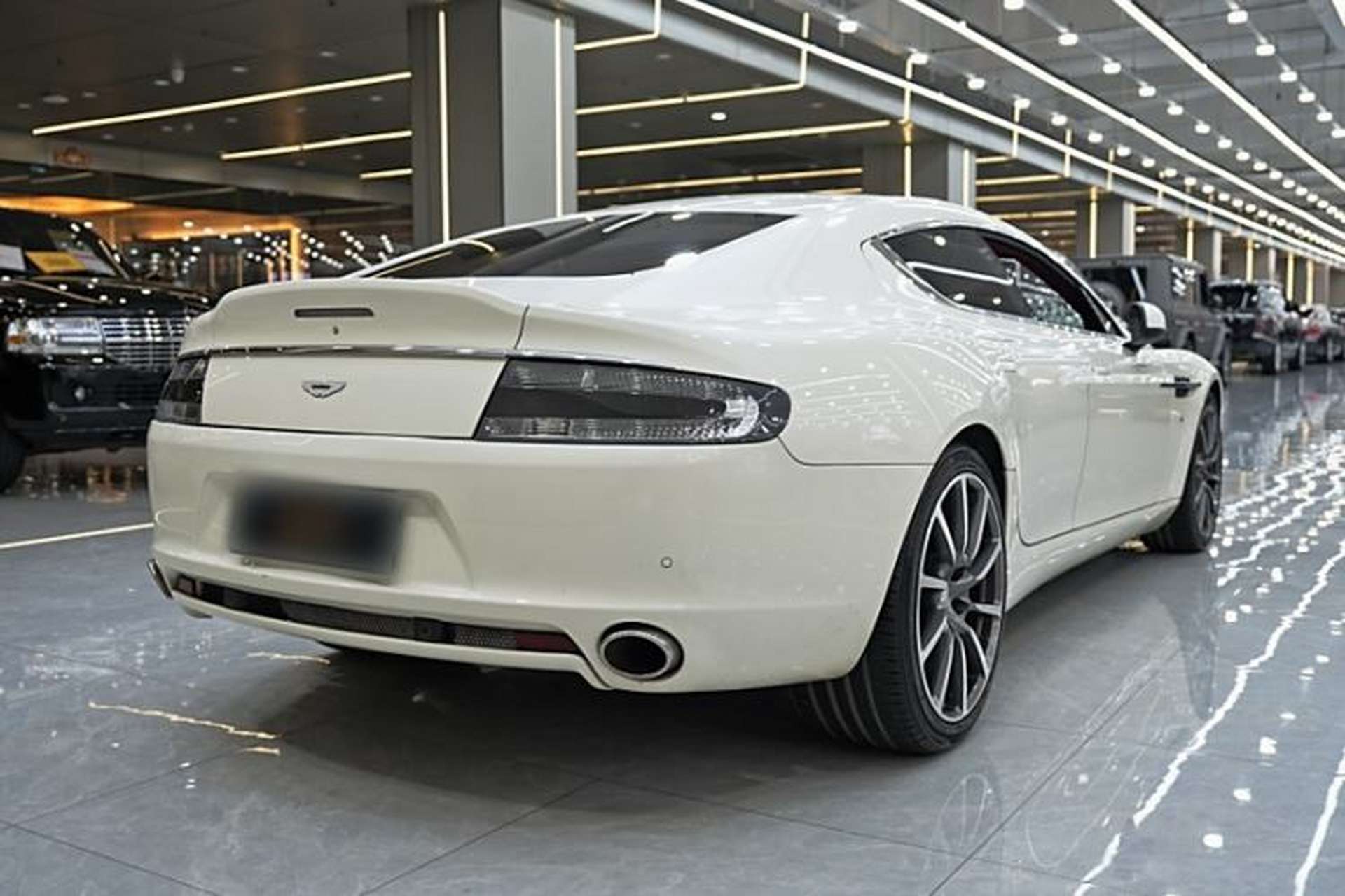 Used AstonMartin Rapide 2017 6.0L S Exterior 4