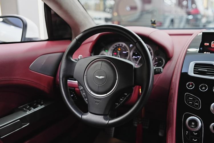 Used AstonMartin Rapide 2017 6.0L S Steering Wheel