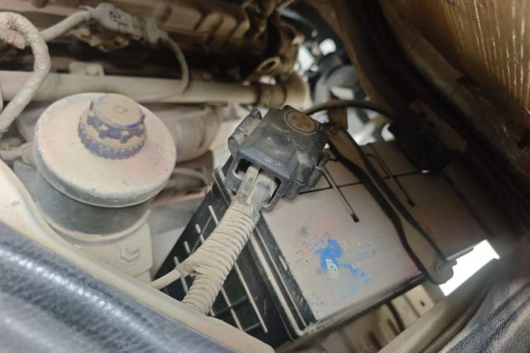 Used AstonMartin Rapide  Engine Bay Left