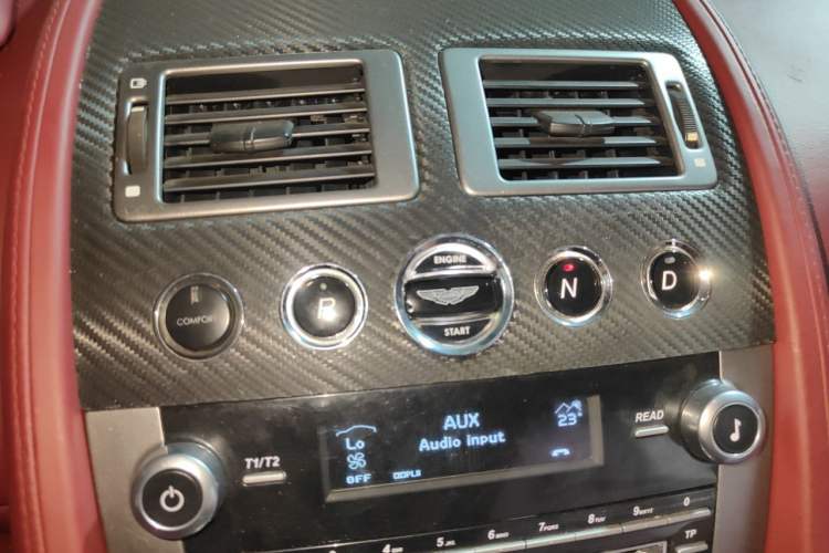 Used AstonMartin V8 Vantage 2011 4.7L Sportshift Coupe Gear Lever