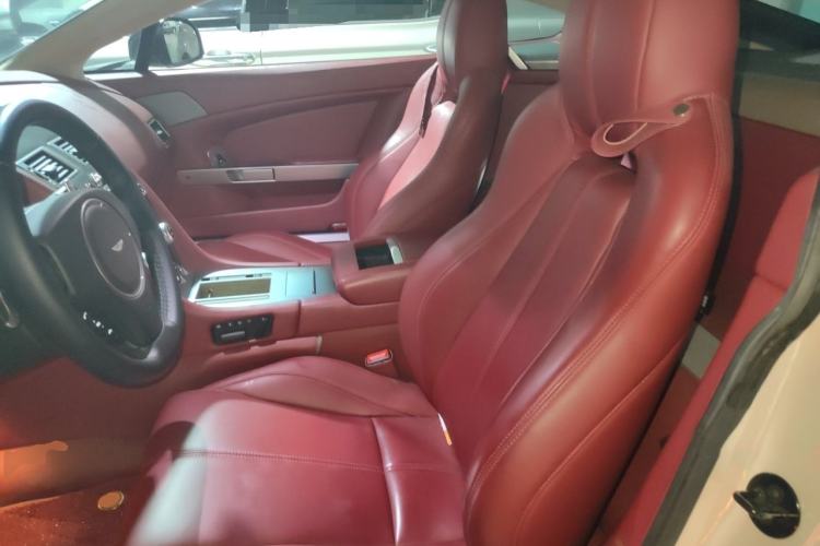 Used AstonMartin V8 Vantage 2011 4.7L Sportshift Coupe Left Rear Seat