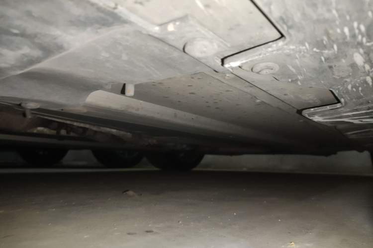Used AstonMartin V8 Vantage 2012 4.7L S Coupe Chassis Front Left