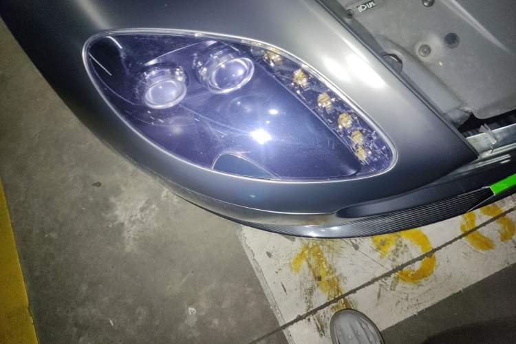 Used AstonMartin V8 Vantage 2012 4.7L S Coupe Right Front Headlight