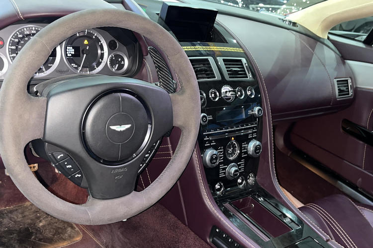 Used AstonMartin V8 Vantage 2012 4.7L S Coupe Interior 2