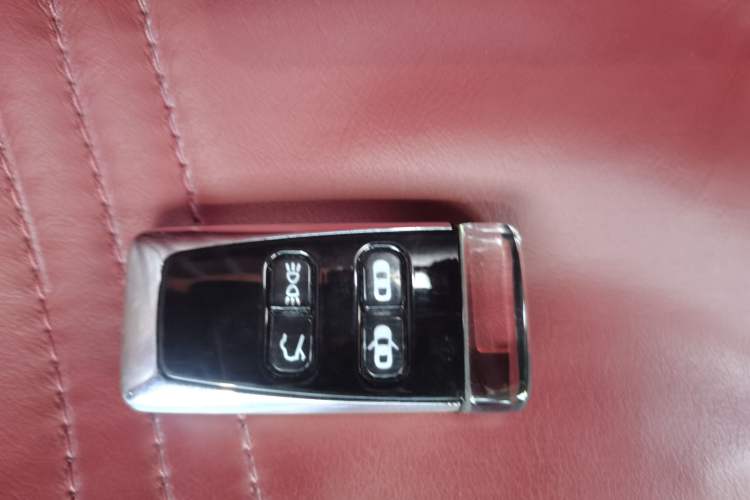 Used AstonMartin V8 Vantage 2012 4.7L S Coupe Vehicle Key