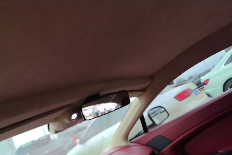 Used AstonMartin V8 Vantage 2015 4.7L Coupe Headliner