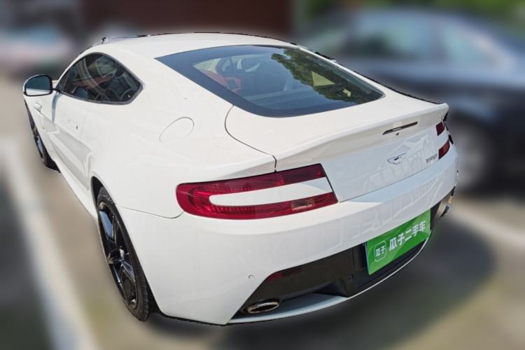 Used AstonMartin V8 Vantage 2015 4.7L Coupe Rear Left 45 Deg