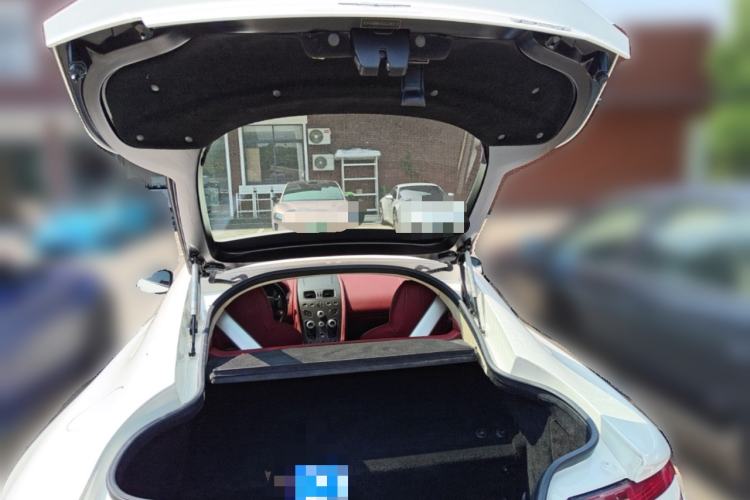 Used AstonMartin V8 Vantage 2015 4.7L Coupe Trunk