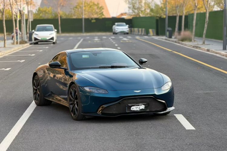 Used AstonMartin V8 Vantage 2018 4.0T V8 Coupe Exterior 3