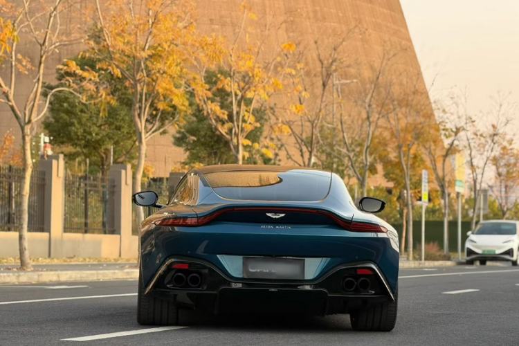 Used AstonMartin V8 Vantage 2018 4.0T V8 Coupe Exterior 4