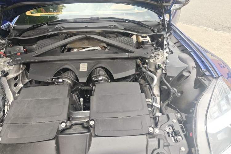 Used AstonMartin V8 Vantage 2024 4.0T V8 Coupe Engine Bay Left