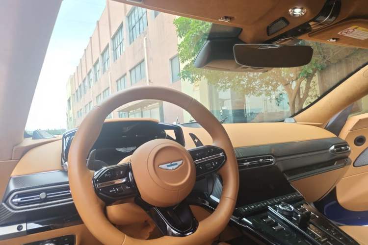 Used AstonMartin V8 Vantage 2024 4.0T V8 Coupe Headliner