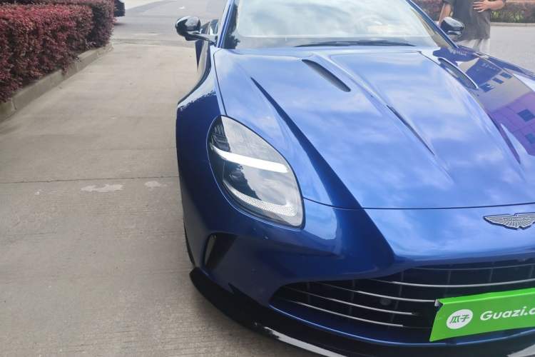 Used AstonMartin V8 Vantage 2024 4.0T V8 Coupe Right Front Headlight