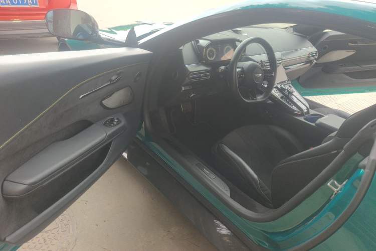 Used AstonMartin V8 Vantage 2024 4.0T V8 Coupe Driver Seat
