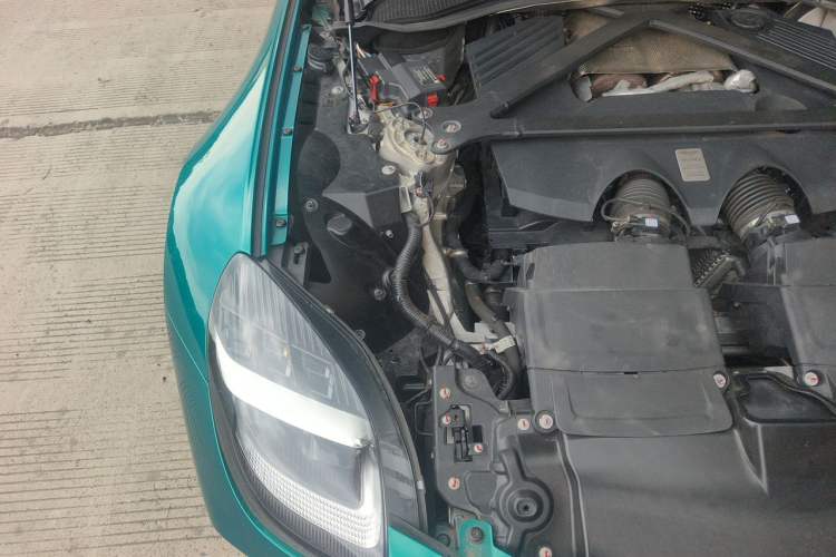 Used AstonMartin V8 Vantage 2024 4.0T V8 Coupe Engine Bay Right