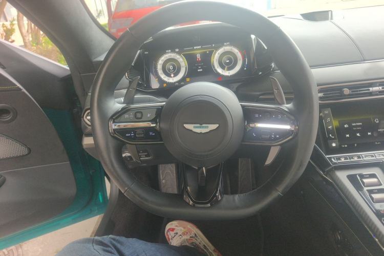 Used AstonMartin V8 Vantage 2024 4.0T V8 Coupe Steering Wheel