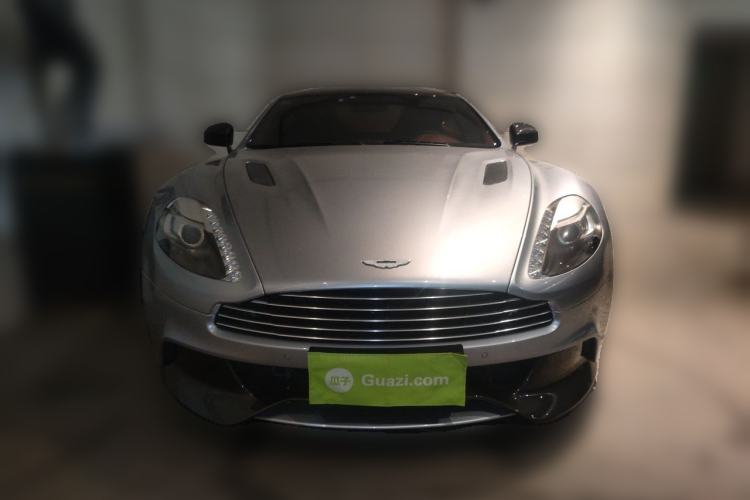 Used AstonMartin Vanquish 2013 6.0L standard version Front