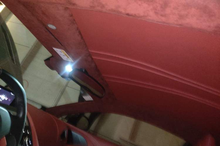 Used AstonMartin Vanquish 2013 6.0L standard version Headliner