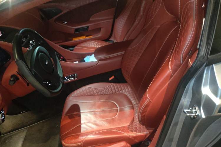 Used AstonMartin Vanquish 2013 6.0L standard version Left Rear Seat