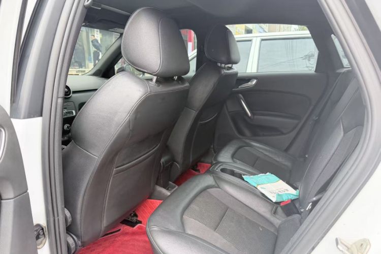 Used Audi A1 2016 30 TFSI Sportback S Line Sports Edition Interior 3