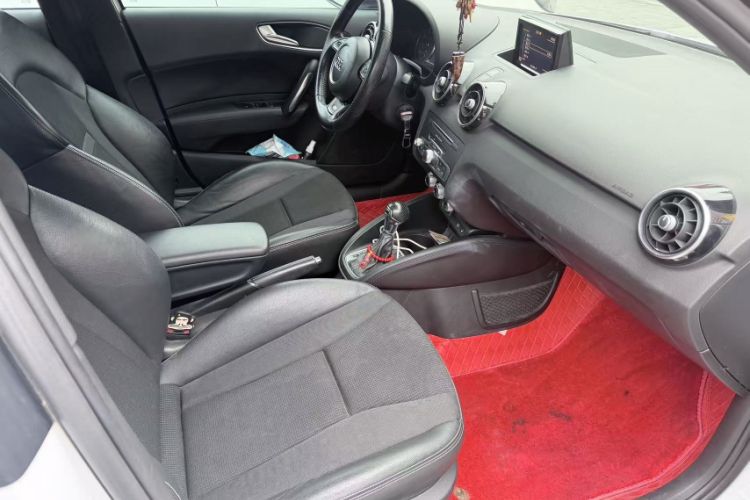 Used Audi A1 2016 30 TFSI Sportback S Line Sports Edition Interior 4