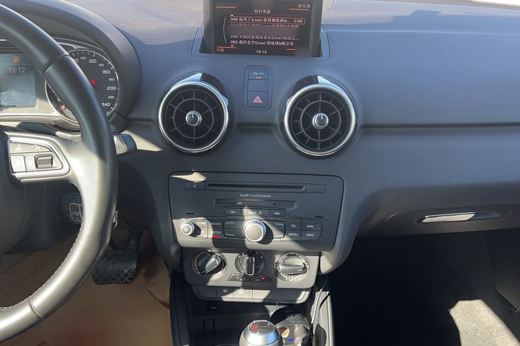 Used Audi A1 2012 1.4 TFSI Ego Audio And AC Panel