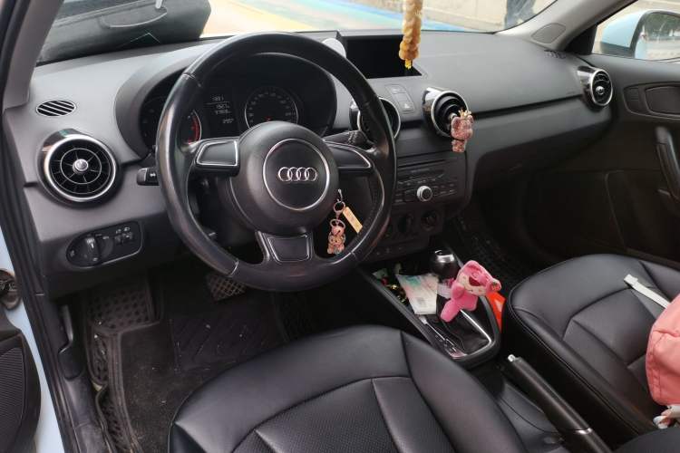 Used Audi A1 2012 1.4 TFSI Urban Center Console