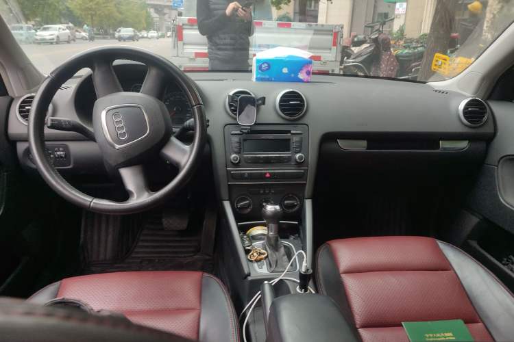 Used Audi A1 2012 1.4 TFSI Urban Center Console