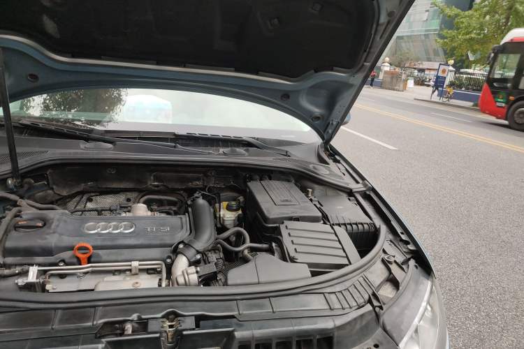 Used Audi A1 2012 1.4 TFSI Urban Engine Bay Left