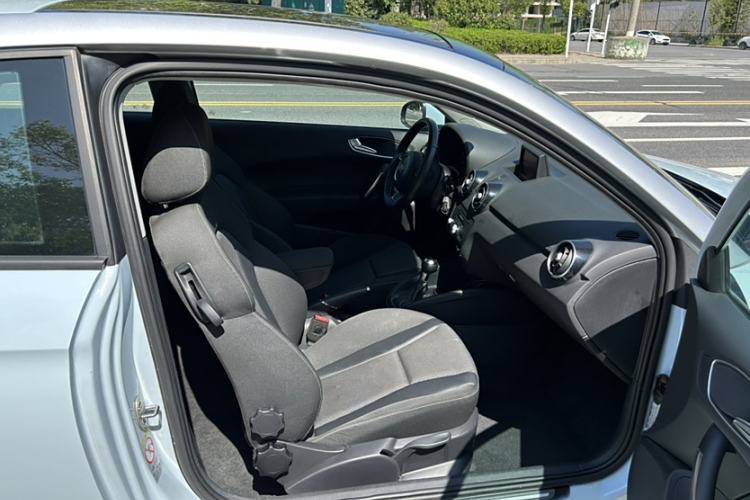 Used Audi A1 2012 1.4 TFSI Ego Interior 3