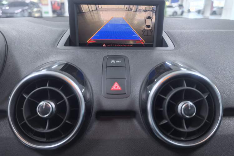 Used Audi A1 2012 1.4 TFSI Urban Interior 4