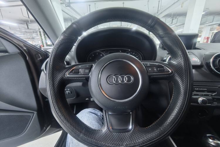 Used Audi A1 2012 1.4 TFSI Urban Steering Wheel