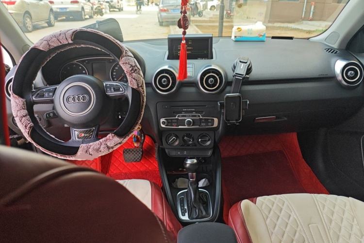 Used Audi A1 2012 1.4 TFSI Ego Center Console