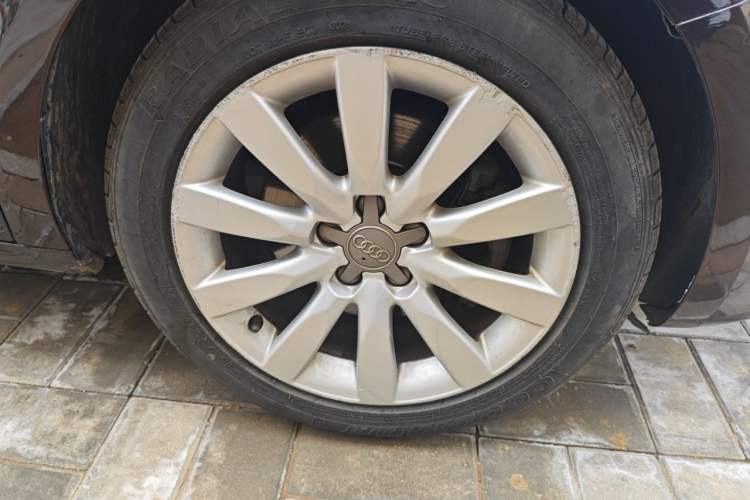 Used Audi A1 2012 1.4 TFSI Ego Right Front Wheel Hub